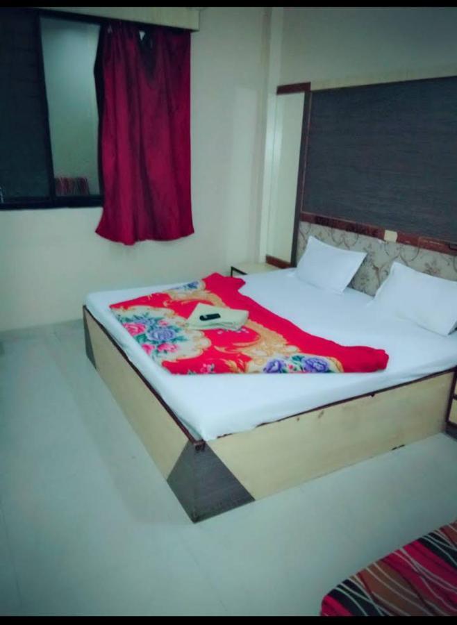 Hotel Mahakal Palace Ujjain Buitenkant foto